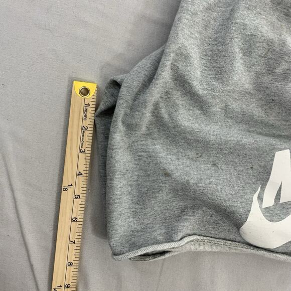 Nike Sportswear Club Fleece Shorts Men's Size M Logo Print Bottoms Gray Distress - Picture 9 of 9